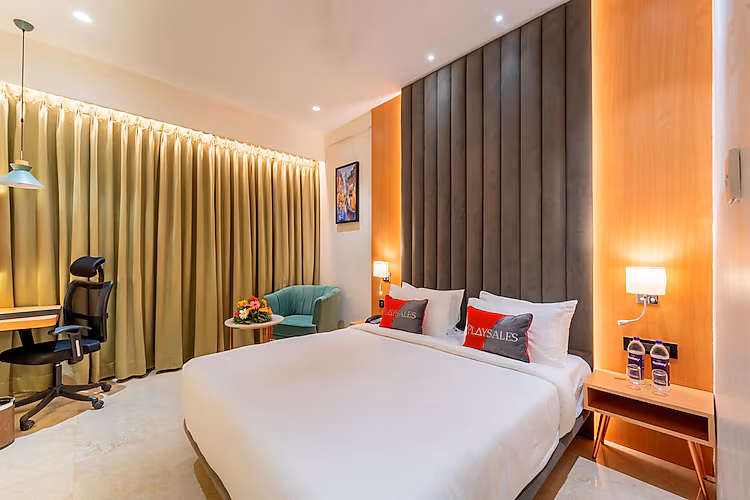 Deluxe Suite